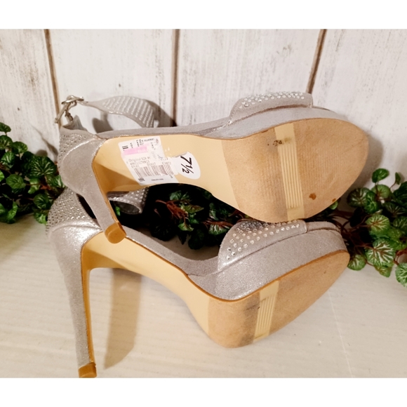 Carlos Santana Embellished Open Toe Heeled Platform Sandal - Silver Shimmer - Picture 4 of 16